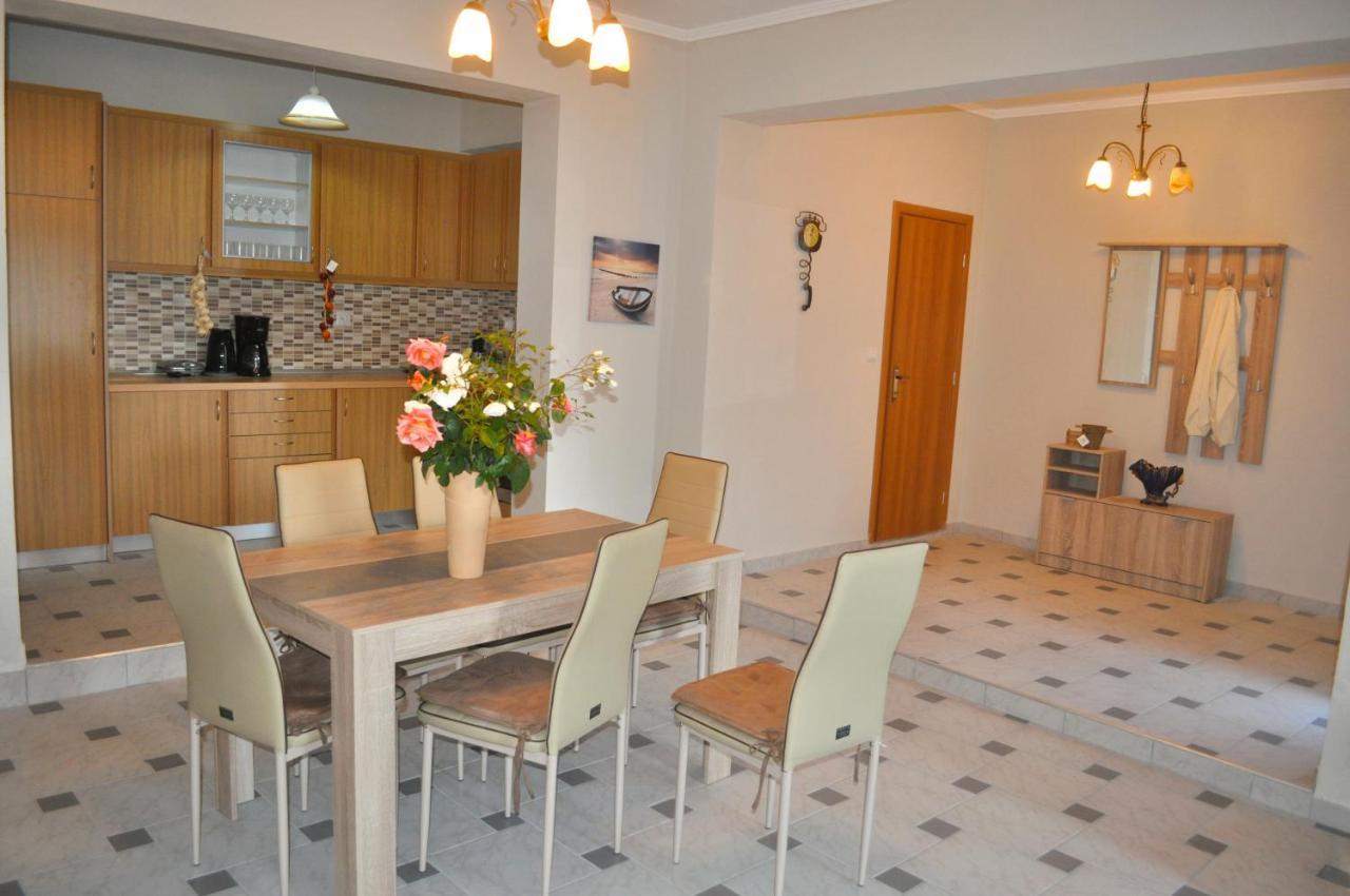 Large Apartment By The Pool - Pelekas Beach, Corfu Dış mekan fotoğraf