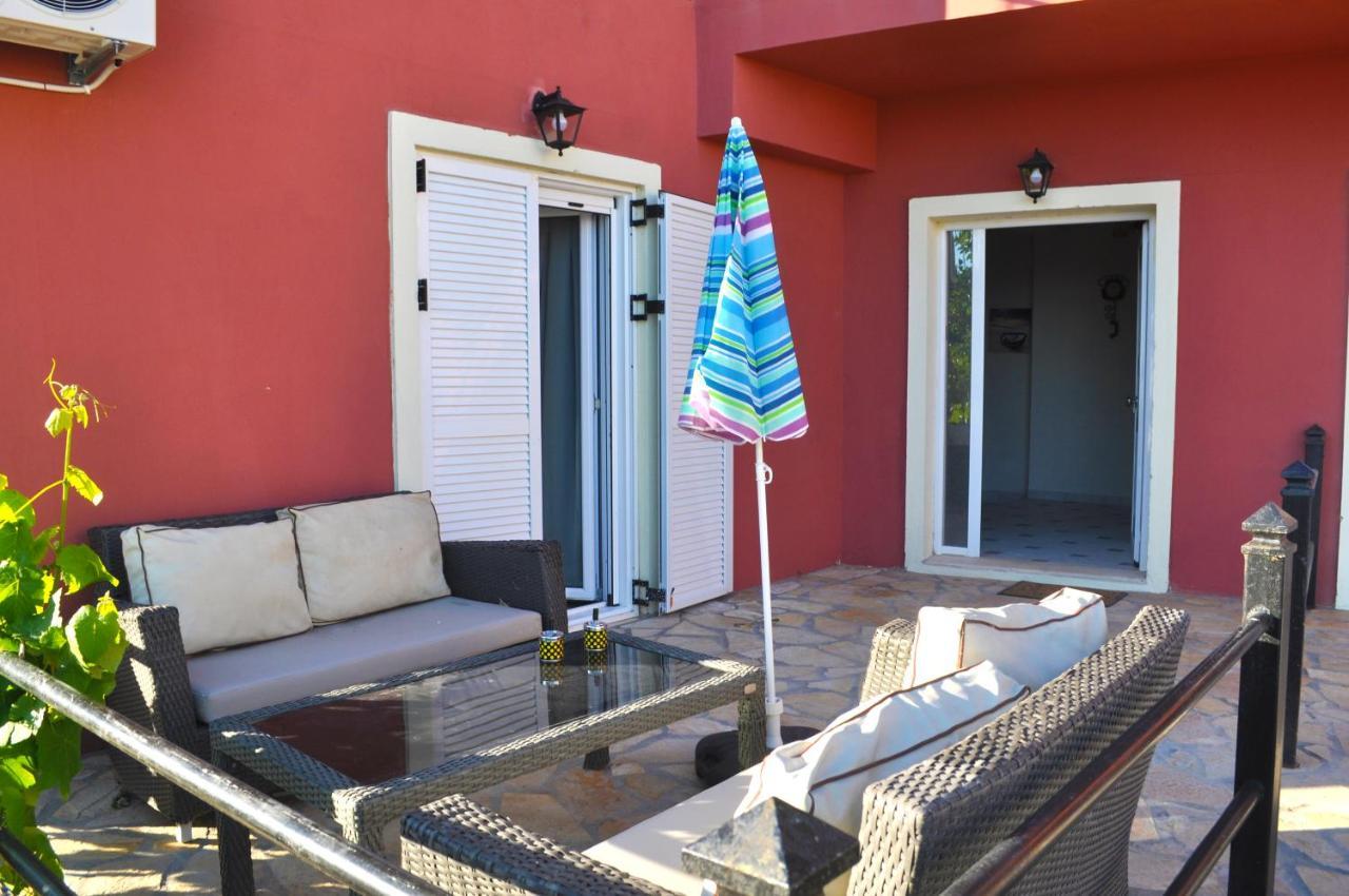 Large Apartment By The Pool - Pelekas Beach, Corfu Dış mekan fotoğraf