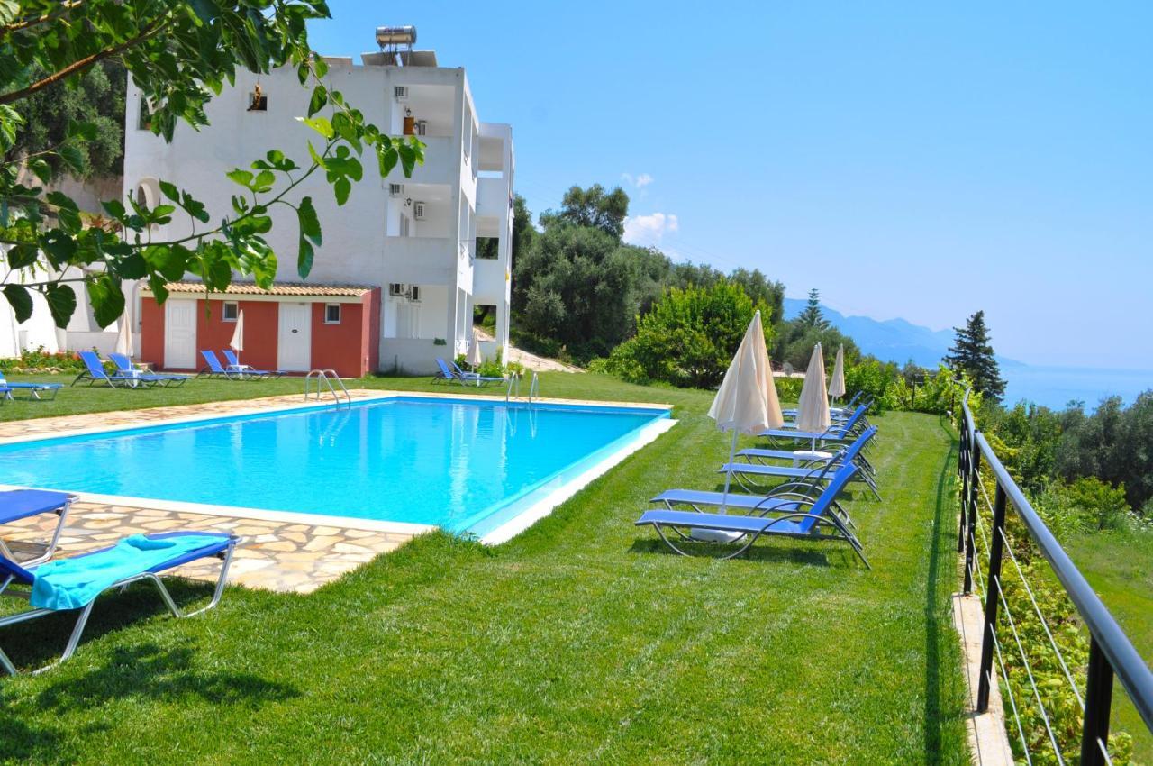 Large Apartment By The Pool - Pelekas Beach, Corfu Dış mekan fotoğraf