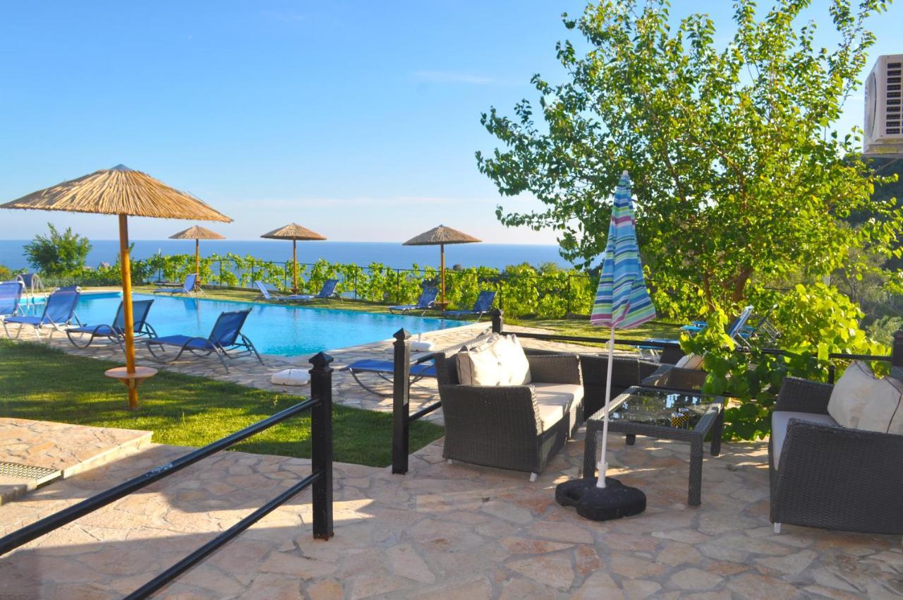 Large Apartment By The Pool - Pelekas Beach, Corfu Dış mekan fotoğraf