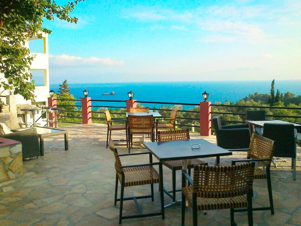 Large Apartment By The Pool - Pelekas Beach, Corfu Dış mekan fotoğraf